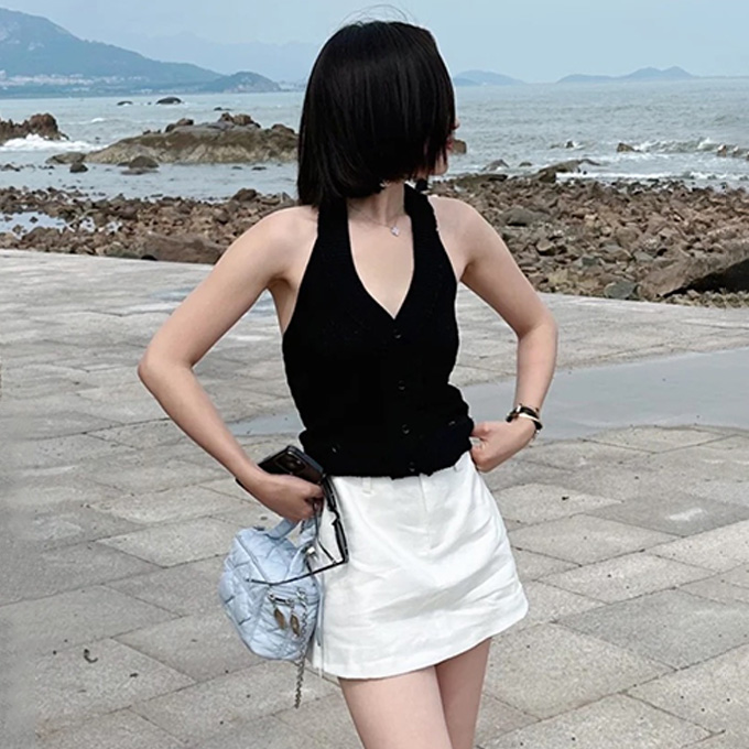 chanel ruffle trim hollow cable knit v neck sleeveless knit waistcoat